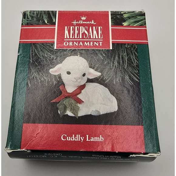 Hallmark Keepsake Ornament Cuddly Lamb 1991 Christmas -636 - Picture 7 of 9